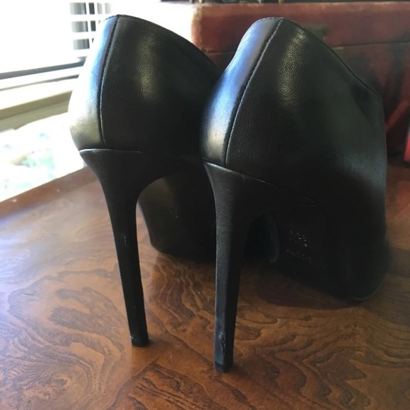 Saint Laurent Bootie - Picture 7 of 14